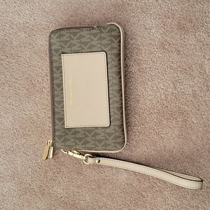 Michael Kors Double Zip Wristlet